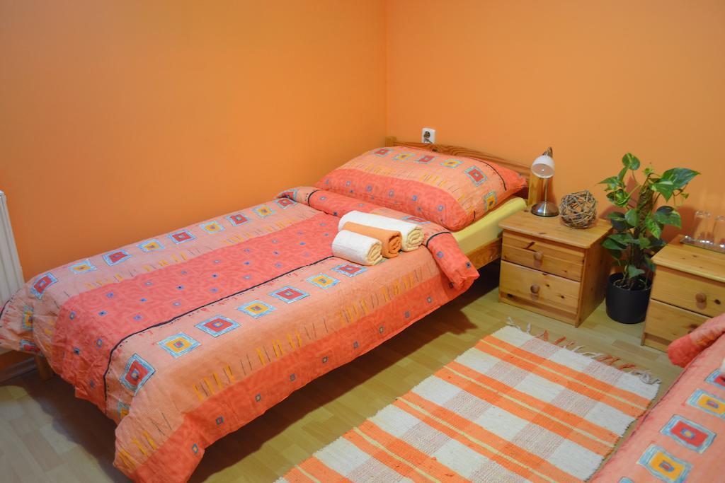 ホテル Byron Zlaté Moravce 部屋 写真